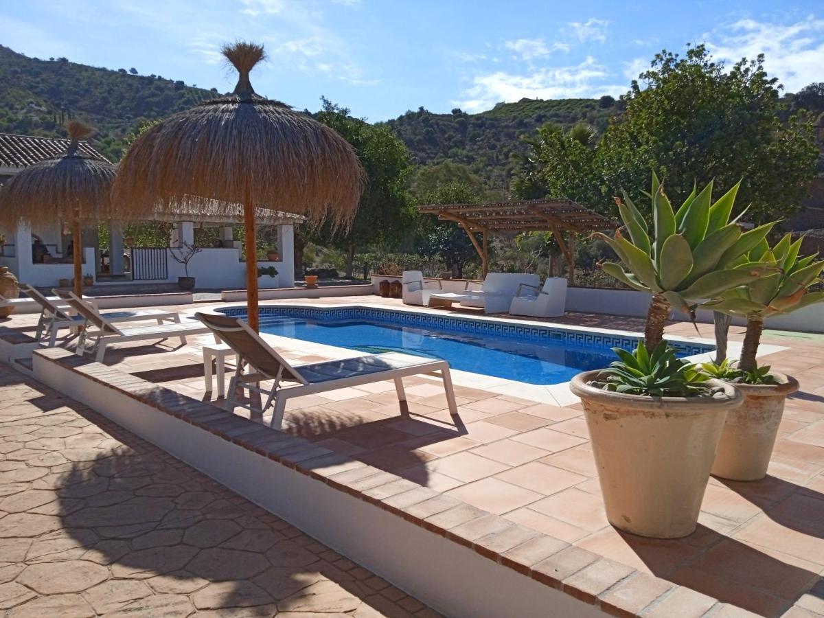 Finca Las Hierbas B&B Алора Екстериор снимка