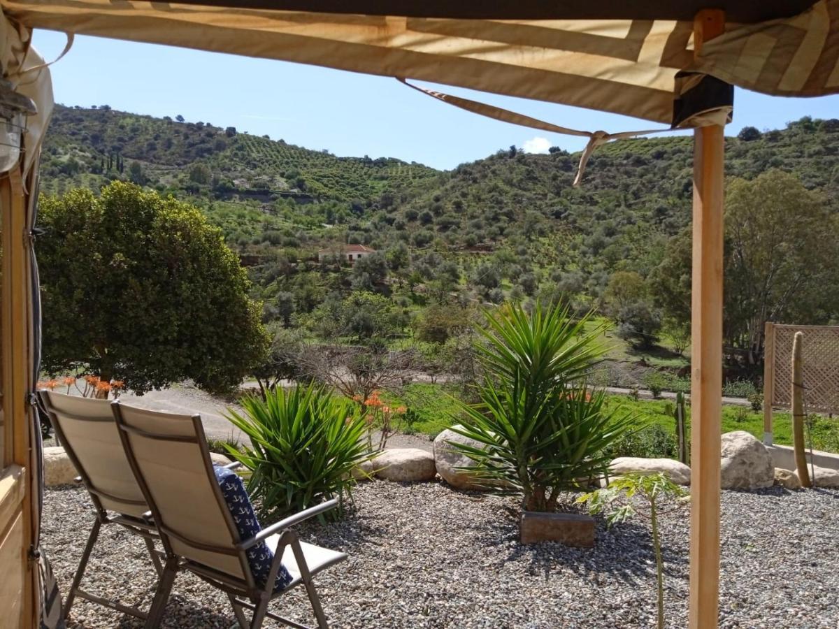 Finca Las Hierbas B&B Алора Екстериор снимка