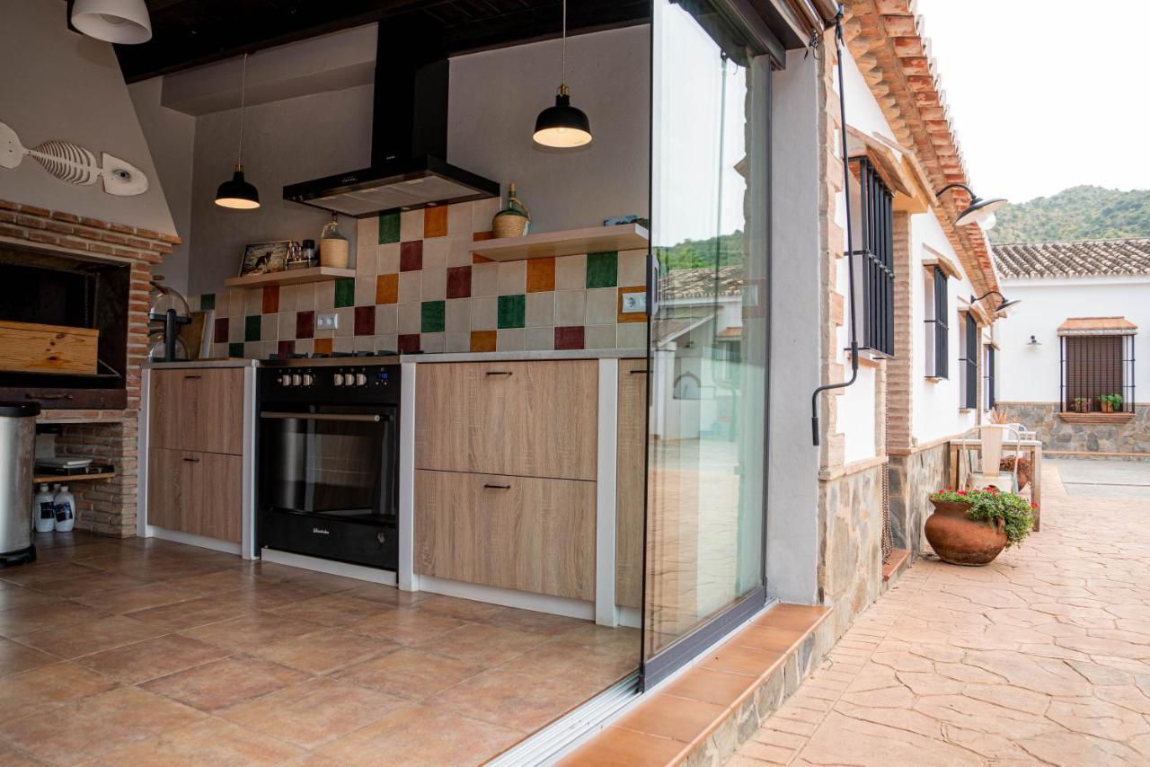Finca Las Hierbas B&B Алора Екстериор снимка